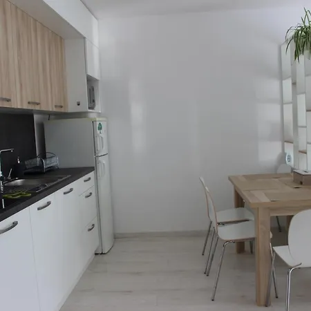 Leo Free Parking!!! Apartament