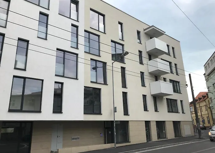 Leo Free Parking!!! براتسيلافا