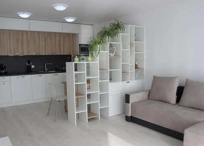 Leo Free Parking!!! * براتسيلافا